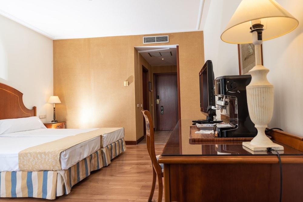 Termes Montbrio Hotel & Spa Montbrio del Camp Luaran gambar