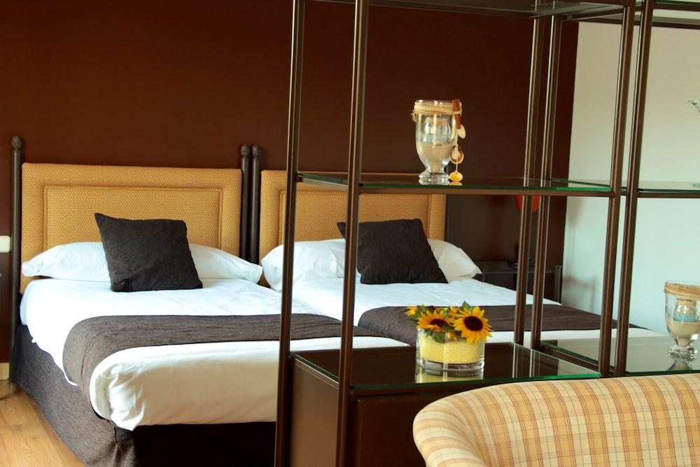 Termes Montbrio Hotel & Spa Montbrio del Camp Luaran gambar