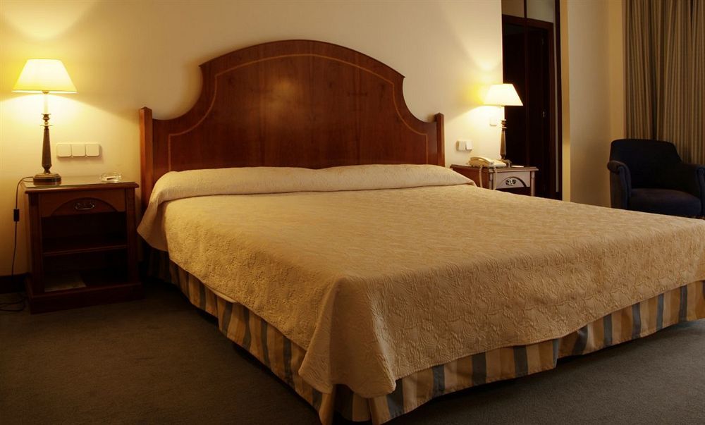 Termes Montbrio Hotel & Spa Montbrio del Camp Luaran gambar